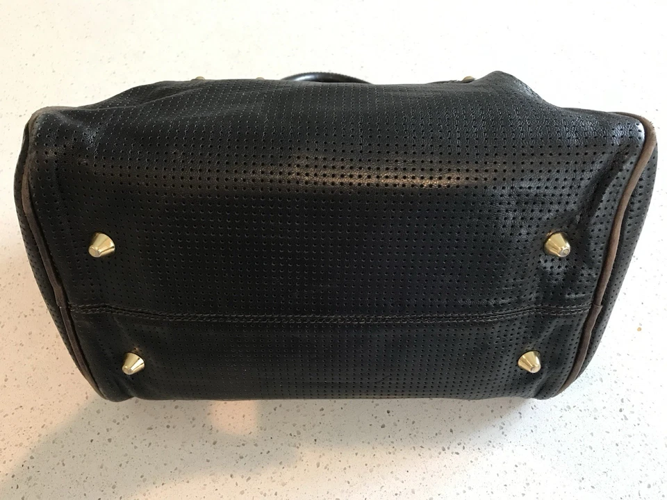 RARO BOLSO DE MANO STEVEN BY STEVE MADDEN CUERO PERFORADO GENUINO "LADY LOCK" NEGRO Foto 3 de 4