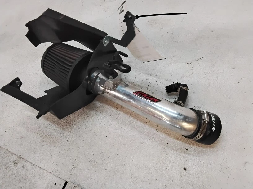 Entrada de aire frío del mercado de accesorios para Infiniti Q50 2014 Foto 4 de 4