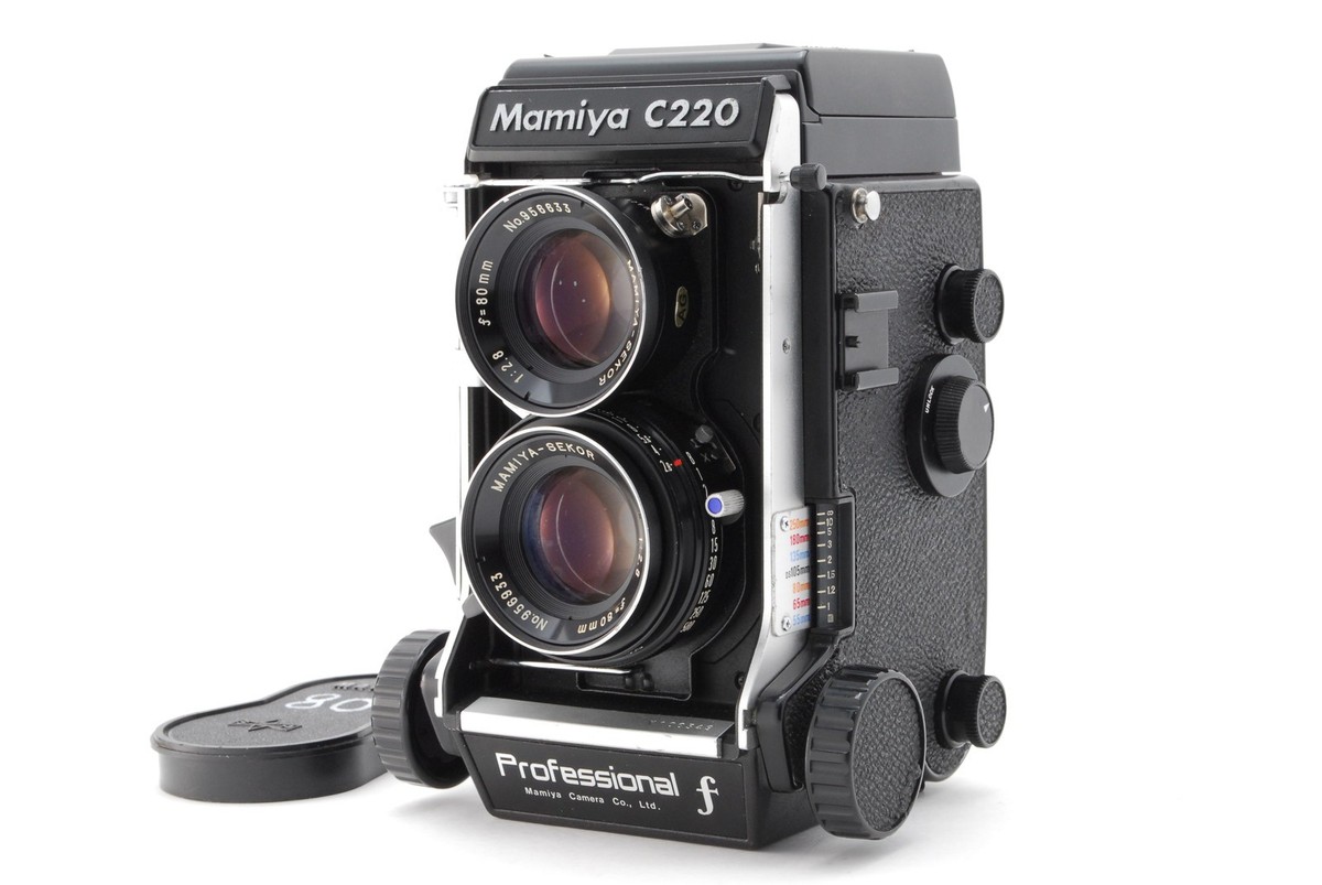 MAMIYA C220 PROFESSIONAL 1:2.8 f＝80mm Mamiya C220 Professional TLR camera w/80mm 1:2.8 lens used