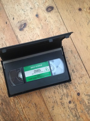 The Ashes Fast and Furious 1972 VHS tape BBC 4177 Vintage Cricket RARE - Picture 3 of 3