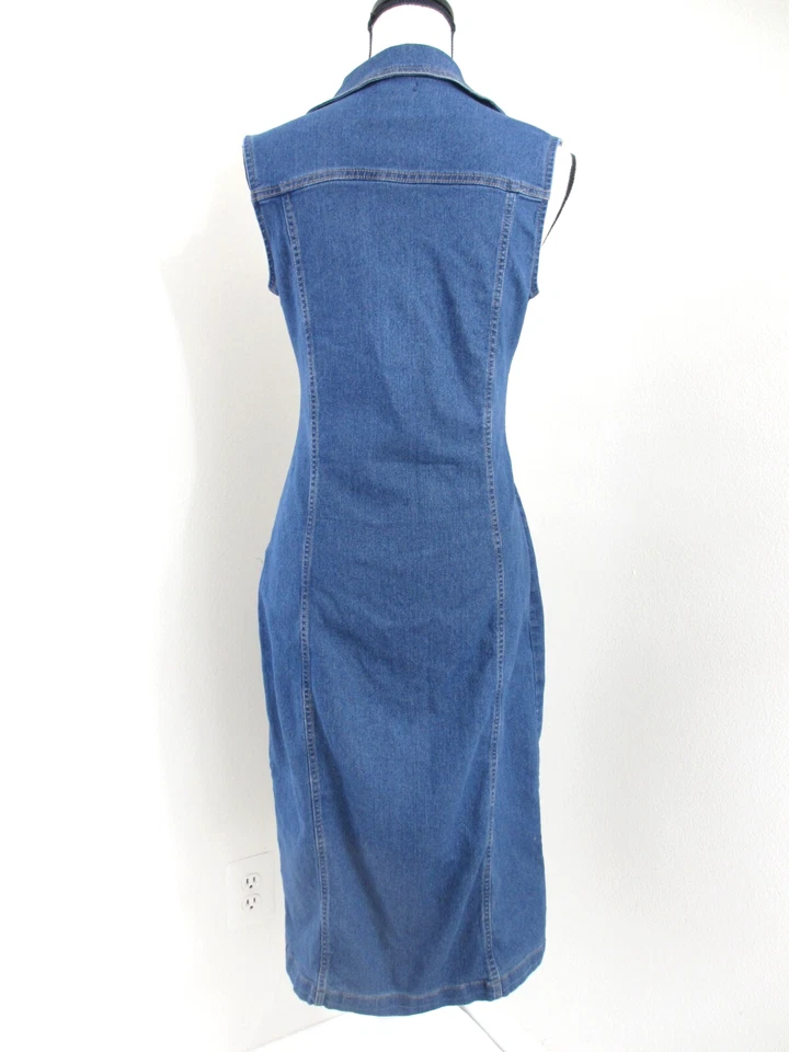 BEBE 牛仔牛仔裤连衣裙女式 M 蓝色性感合身无袖按扣长裙水钻 — 第 3/4 张图片