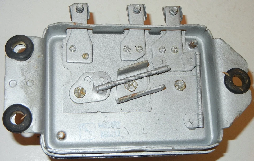 REBUILT VOLTAGE REGULATOR 49-52 BUICK CADILLAC OLDS 51-54 PONTIAC 53-54 CHEVY Foto 3 de 3