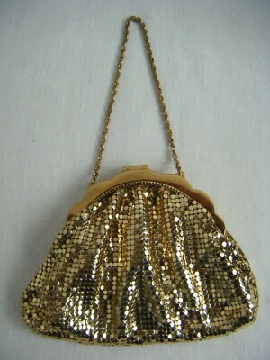 Whiting & Davis ゴールド バッグ Whiting & Davis Gold Tone Chain Mail Crossbody Bag – Vintage