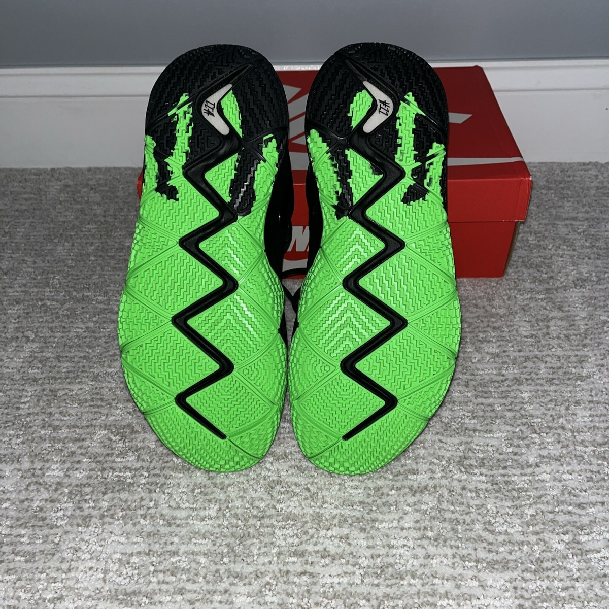 Size 10.5 - Nike Kyrie 4 Halloween 884802126560| eBay