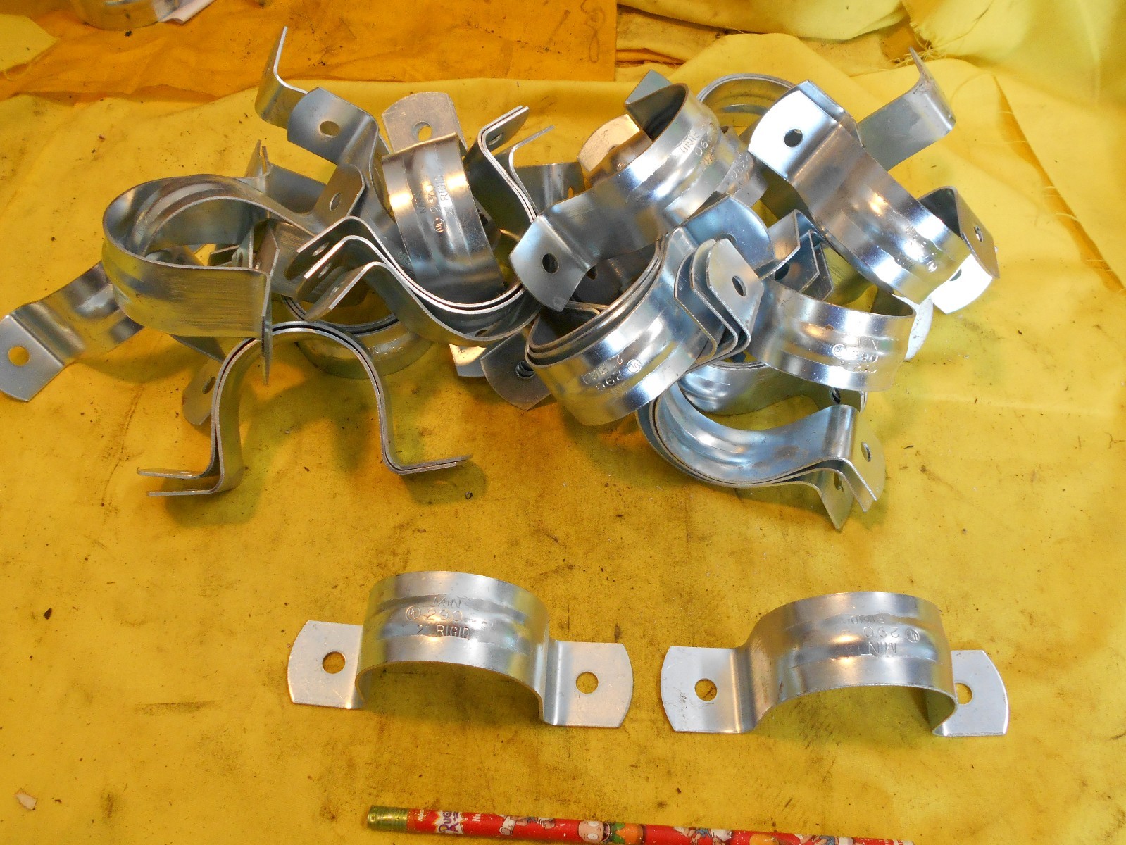 49 pc LOT of MINERALLAC 2" EMT CLAMPS JIFFY 290 2 hole strap conduit rigid eBay