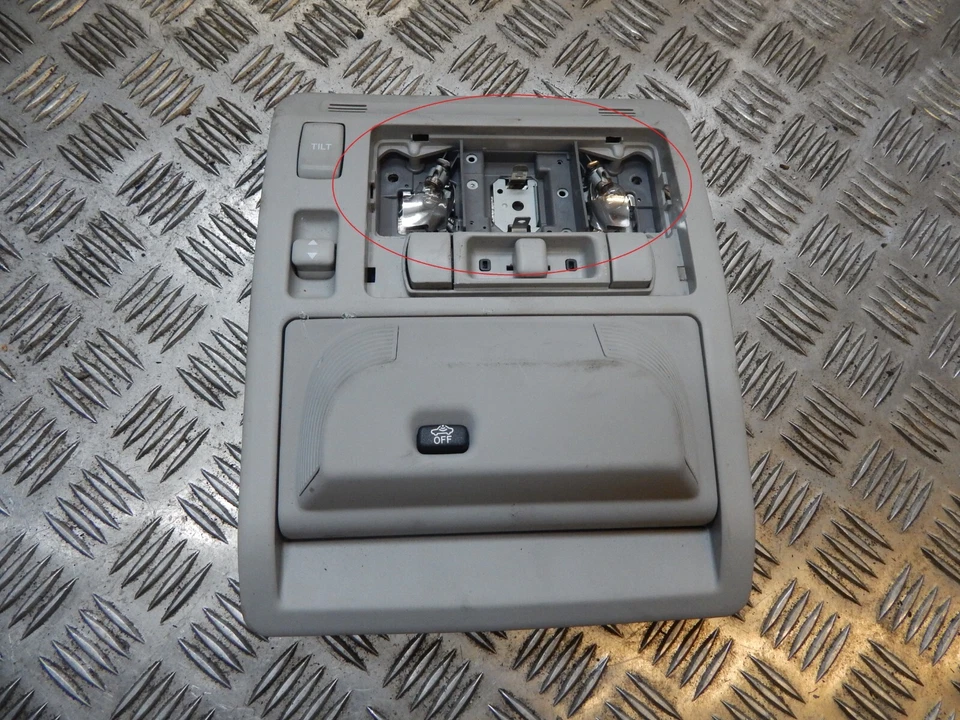 Lámpara de techo interior RHD ORIGINAL LEXUS RX400h 2007 1449728 Foto 4 de 4