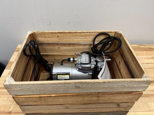 Central Pneumatic Air Compressor w/ Deluxe Airbrush Kit. Wood Crate & Manual - Picture 10 of 13