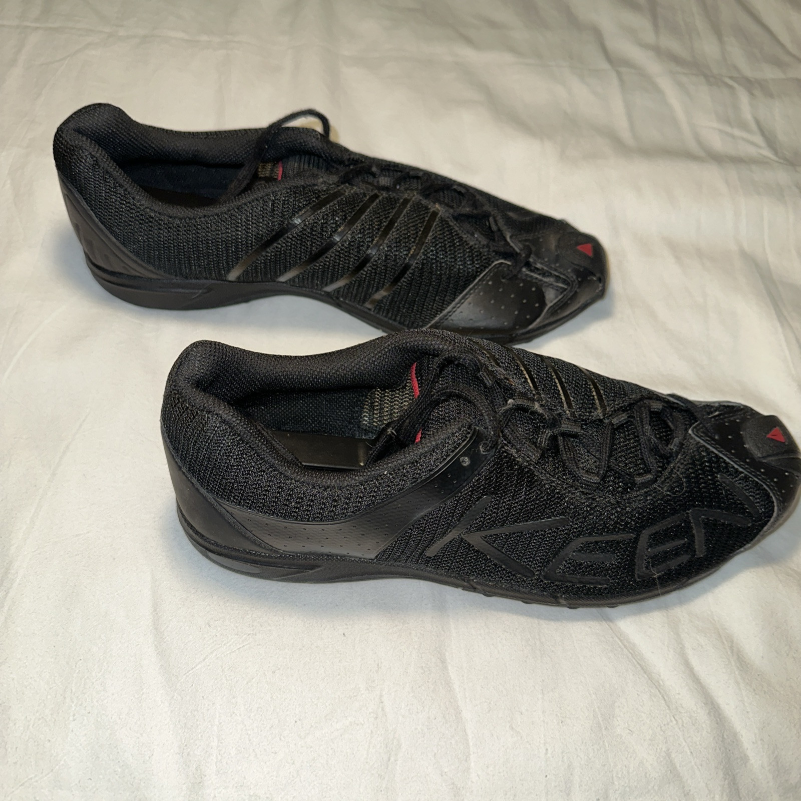 Scarpe sneakers Keen Black Chili Pepper taglia 9 senza solette