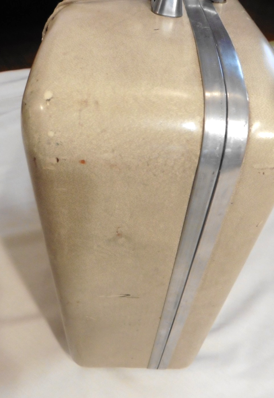 Scarce SEARS TOWER COMMANDER Portable Typewriter(Smith Corona rebranded) Working