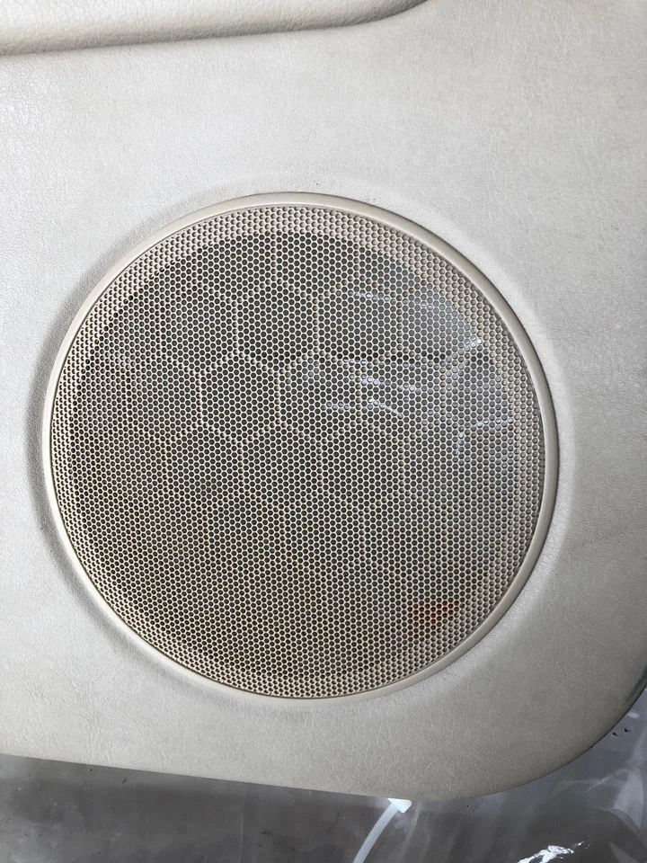 Panel de moldura de puerta trasera izquierda lado del conductor LH OEM VOLKSWAGEN JETTA GLS 2001-2002 Foto 2 de 4