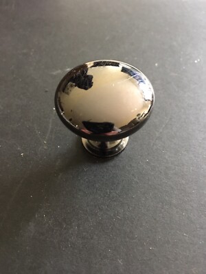 Lot Of 5. Jeffrey Alexander Cabinet Knobs. Black Nickel. 3910-BN.