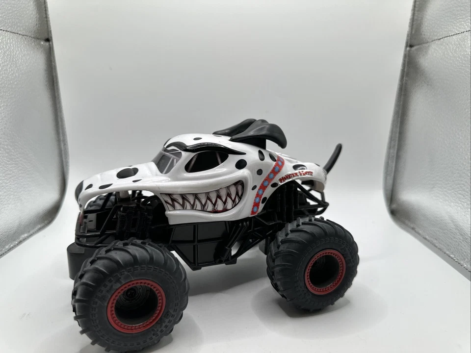 Spin Master RC Monster Mutt Dalmation RC Car NO REMOTE Monster Jam 7”x5” - Image 4 of 4