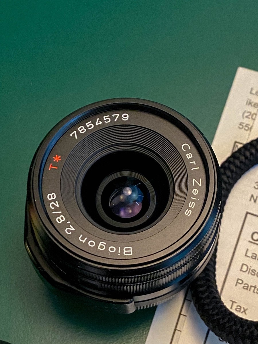Black Contax G2 with 35mm Planar/28mm Biogon/90mm Sonnar TLA200