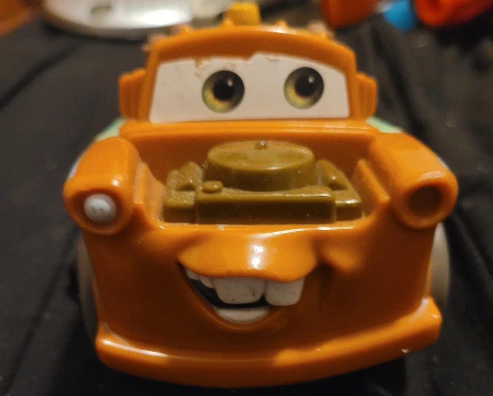 Disney Pixar CARS Tow Mater 2005 Shake N Go Mattel Engine Sounds Brown Truck Toy - Image 2 of 3