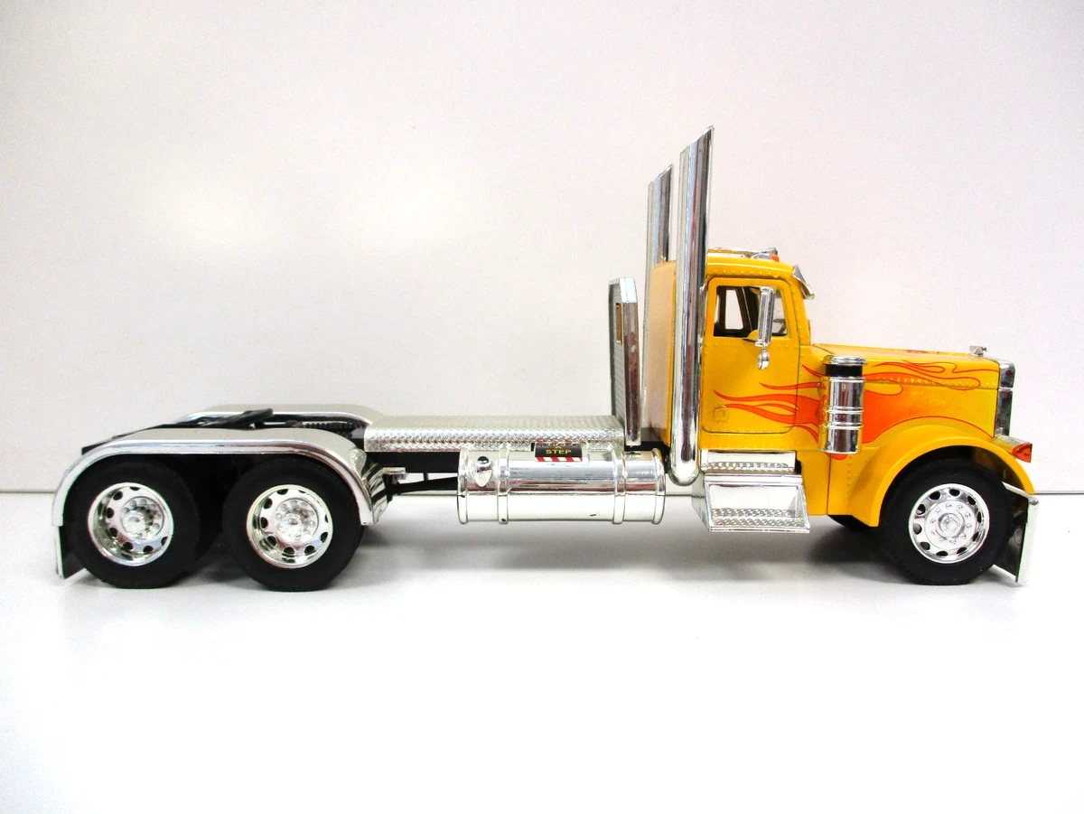 Jada/Peterbiltピータービルト コンボイ トレーラー 1/32 絶版 アメリカの物流を担うピータービルトやケンワースの大型トラックと