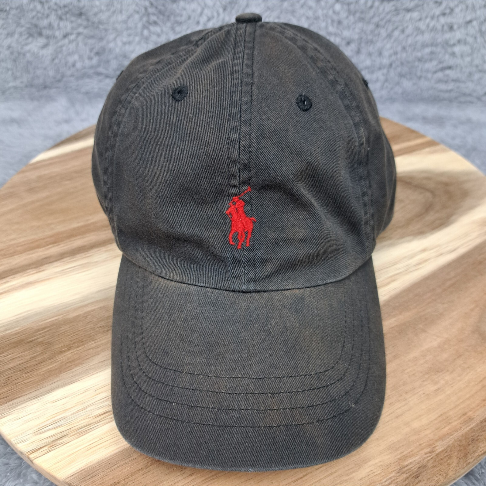 POLO Ralph Lauren cappello berretto cinturino schiena nero rosso piccolo pony preppy casual sbiadito