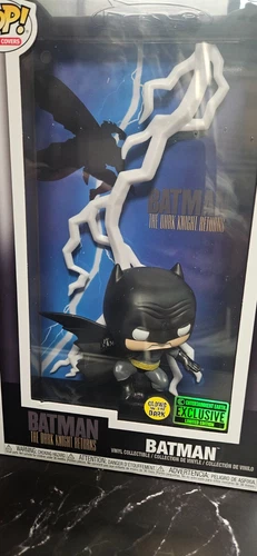 Batman: The Dark Knight Returns GITD Comic Cover - EE Excl.