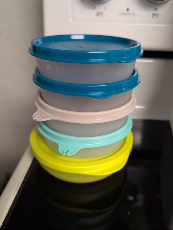 TUPPERWARE 1286 Set 4 Little Wonders & 1  8032 200ml Storage Container 