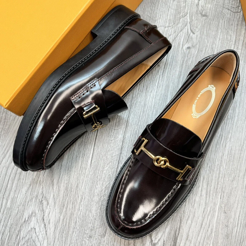 TOD’S Scarpe mocassini monoscarpe basse Tod's in pelle verniciata fibbia metallo