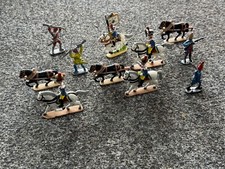 Zinnsoldaten, Zinnfiguren und Pferde, Vollfiguren, unterschiedl. Ausf. bemalt