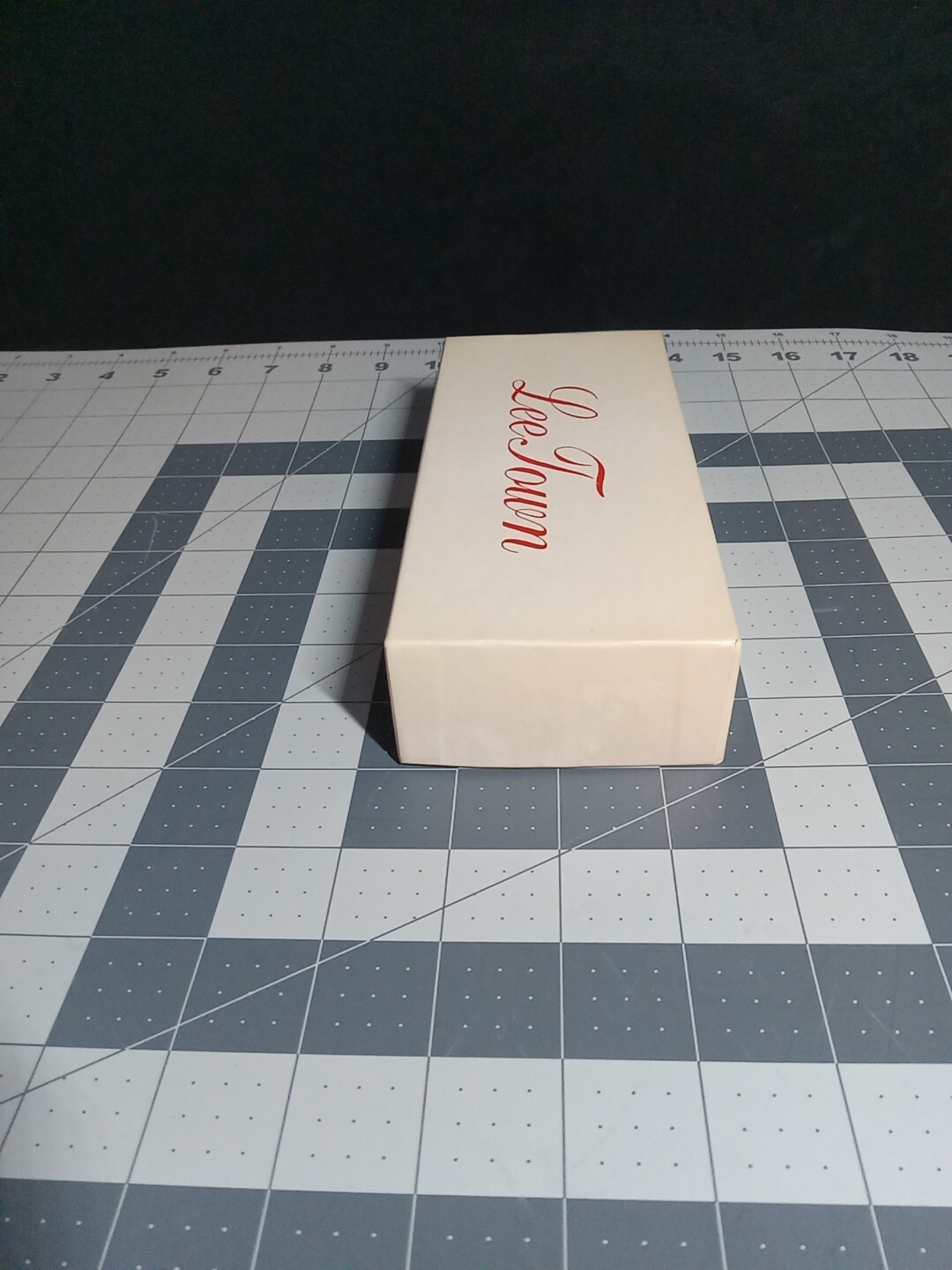 Lee Town Mack HO "BM" Van Truck 2 axle #432-2030 Kit