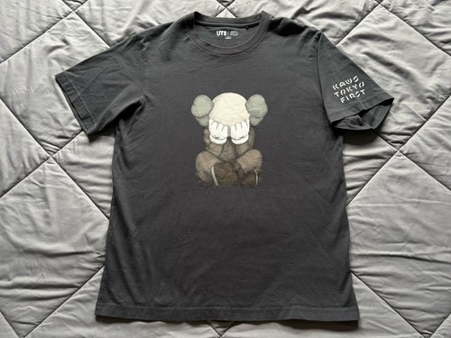 Uniqlo KAWS TOKYO FIRST UT Limited Edition Graphic Print Men's T-Shirt L