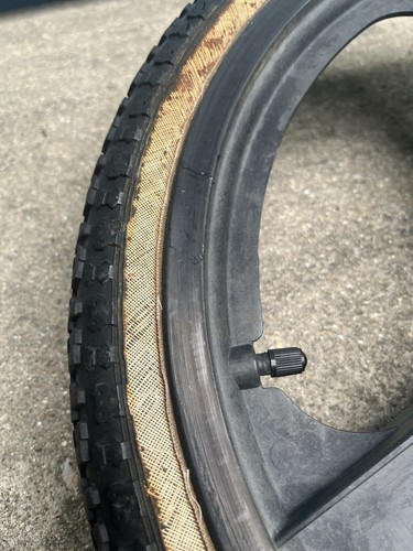 Original Vintage GT BMX FREESTYLE TIRE 20 BLACK Gumwall Compe Performer - Picture 14 of 19