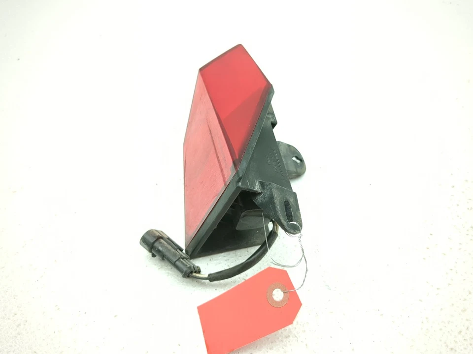 13-15 Can Am Spyder Roadster ST lanterna traseira direita luz de freio traseira lente lâmpada - Imagem 4 de 4