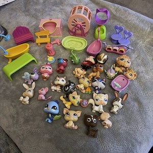 Lot D'accessoires Littlest Pet Shop (LPS) – Habits Et Tenues – Marque Petshop – Occasion