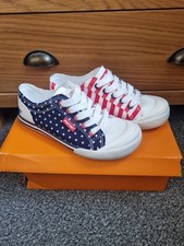 Image of Rocket Dog Jazzin Spangle Banner Cotton Women's Red/Navy, Size 4 BRAND NEW