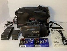 PANASONIC PALMCORDER PV-D407 VHSC W/CHARGER/2 BATTERIES/MANUAL/2 NEW TAPES/CASE 