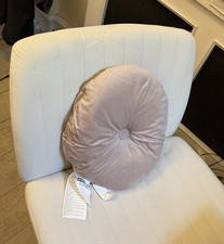 White Upholstered Accent Chair, Indoor Adults, 65 x 65 x 90 cm