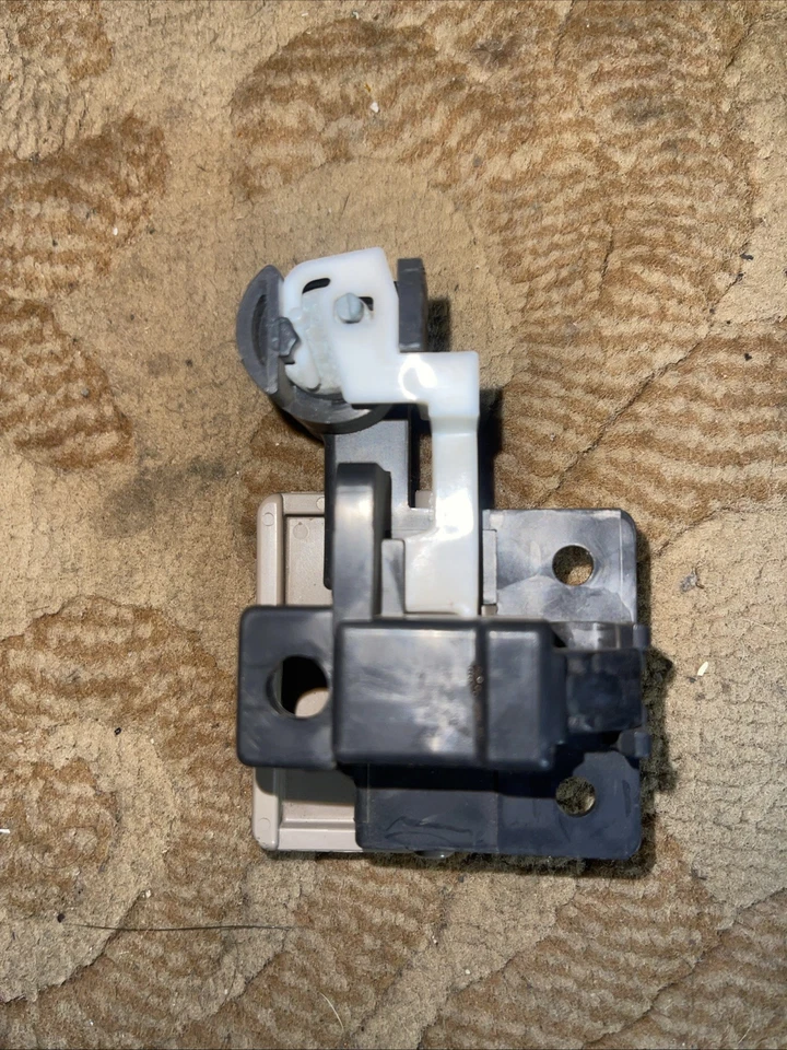 Nissan Sentra Altima 1991-1994 1994-97 Pathfinder carrocería dura guantera pestillo gris Foto 4 de 4