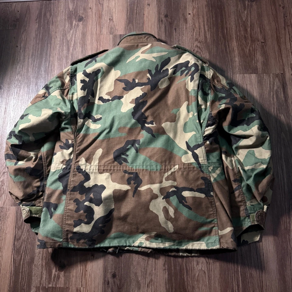 USAF M-65 Woodland Camo Field Jacket w/ Liner 507th ARW Patches Size Large 1980s - Image 2 of 4