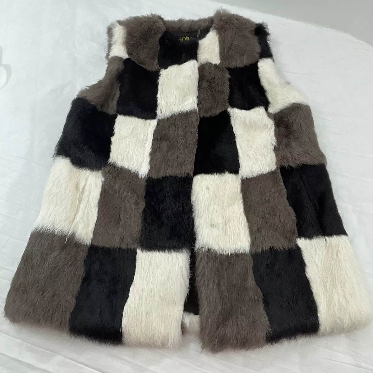 Metric Knits Fur Collection Women s Rabbit Fur Vest Size Medium