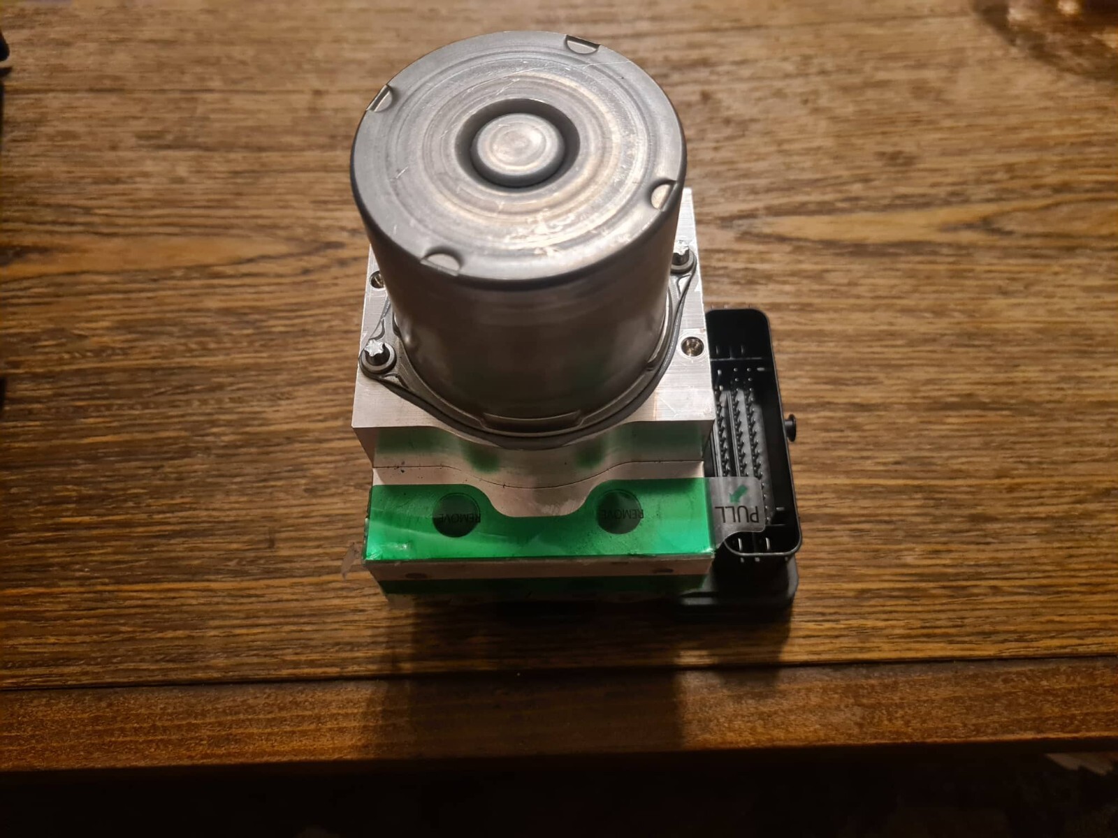 NEW OEM 2015 - PORSCHE ABS PUMP ANTI LOCK BRAKE MODULE 9Y0 614 508  