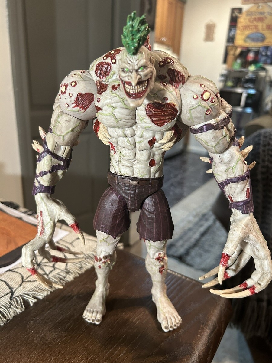 DC COLLECTIBLES BATMAN ARKHAM ASYLUM DELUXE TITAN JOKER LOOSE