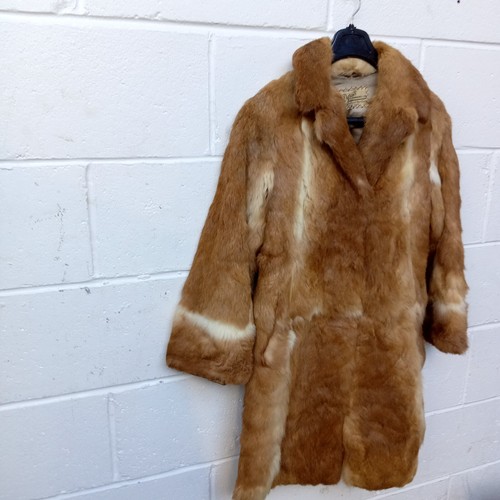 Dysons Furrier Leeds Vintage Ladies Fur Coat - Picture 2 of 14