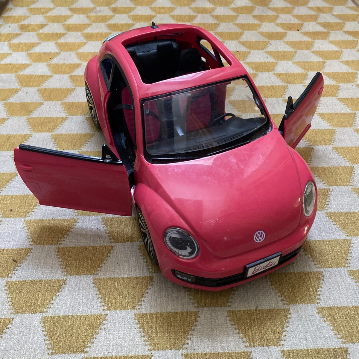 Voiture Barbie Volkswagen New Beetle Vintage rose, 2000 Mattel