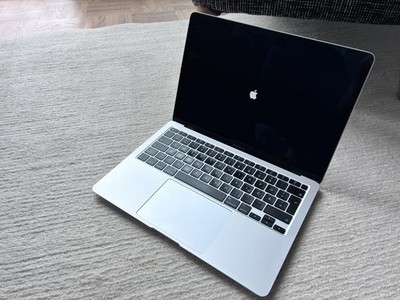 Apple MacBook Air 13,3  2020 A2179 i5 8GB Ram 256gb silber