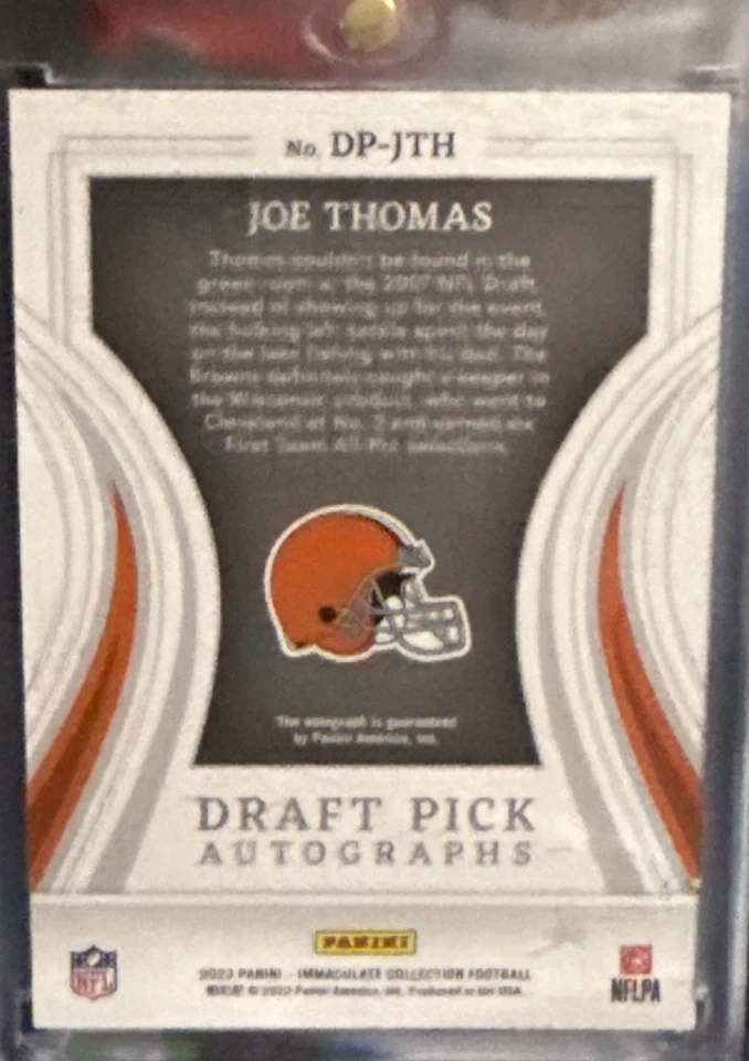 Immaculate Football Joe Thomas 2023 selecciones del draft autógrafo 02/99 DP-JTH Foto 2 de 3