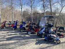 Seniorenmobile Elektromobile TUK -TUK mieten Verleih