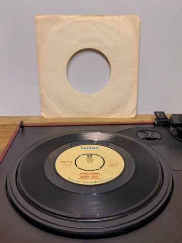 Uriah Heep - Prima Donna / Shout It Out - VG+ 1975 7" Vinyl Single 45rpm Record - Picture 3 of 14
