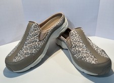 Easy Spirit Traveltime Women  s Multi Color Slip On Shoes Size 10M NEW