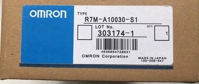 1PC R7M-A10030-S1 R7MA10030S1 Servo Motor New Expedited Shipping *wq