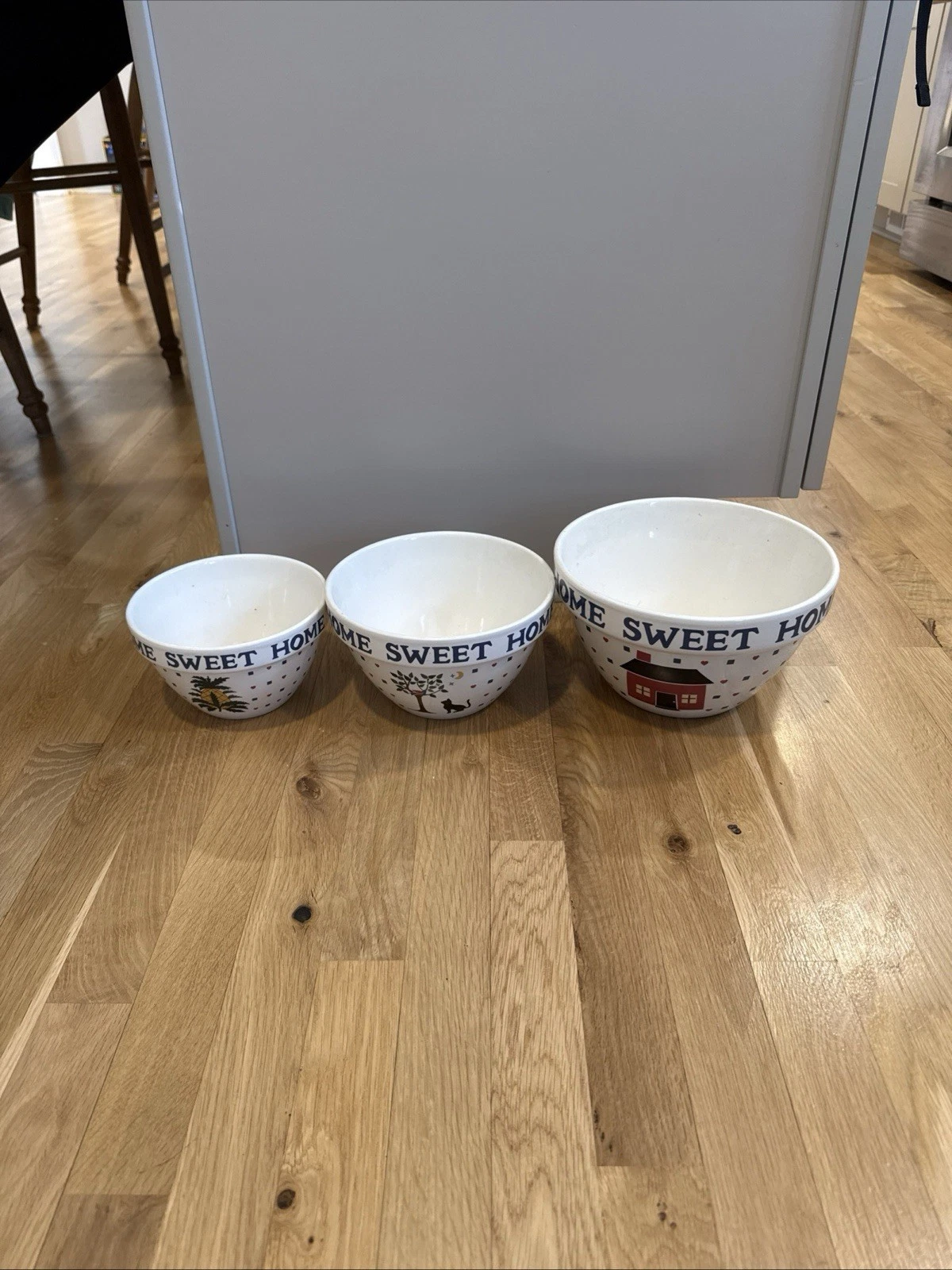Home sweet Home Country Cottage Core Glass Mixing Bowls Unmarked