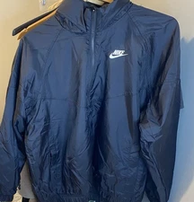 Nike windbreaker jacket medium