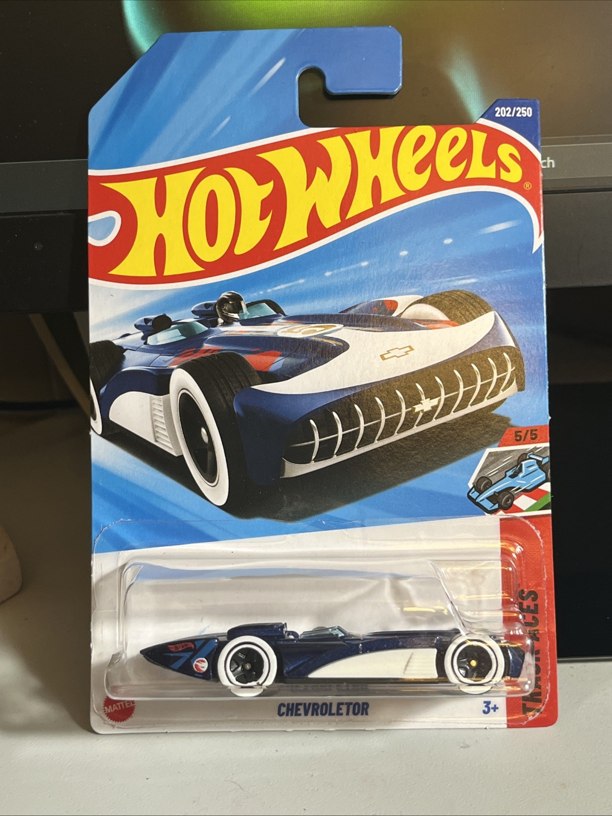 NEW 2025 Hot Wheels Chevroletor 202/250 TRACK ACES 5/5 Treasure Hunt INT CARD