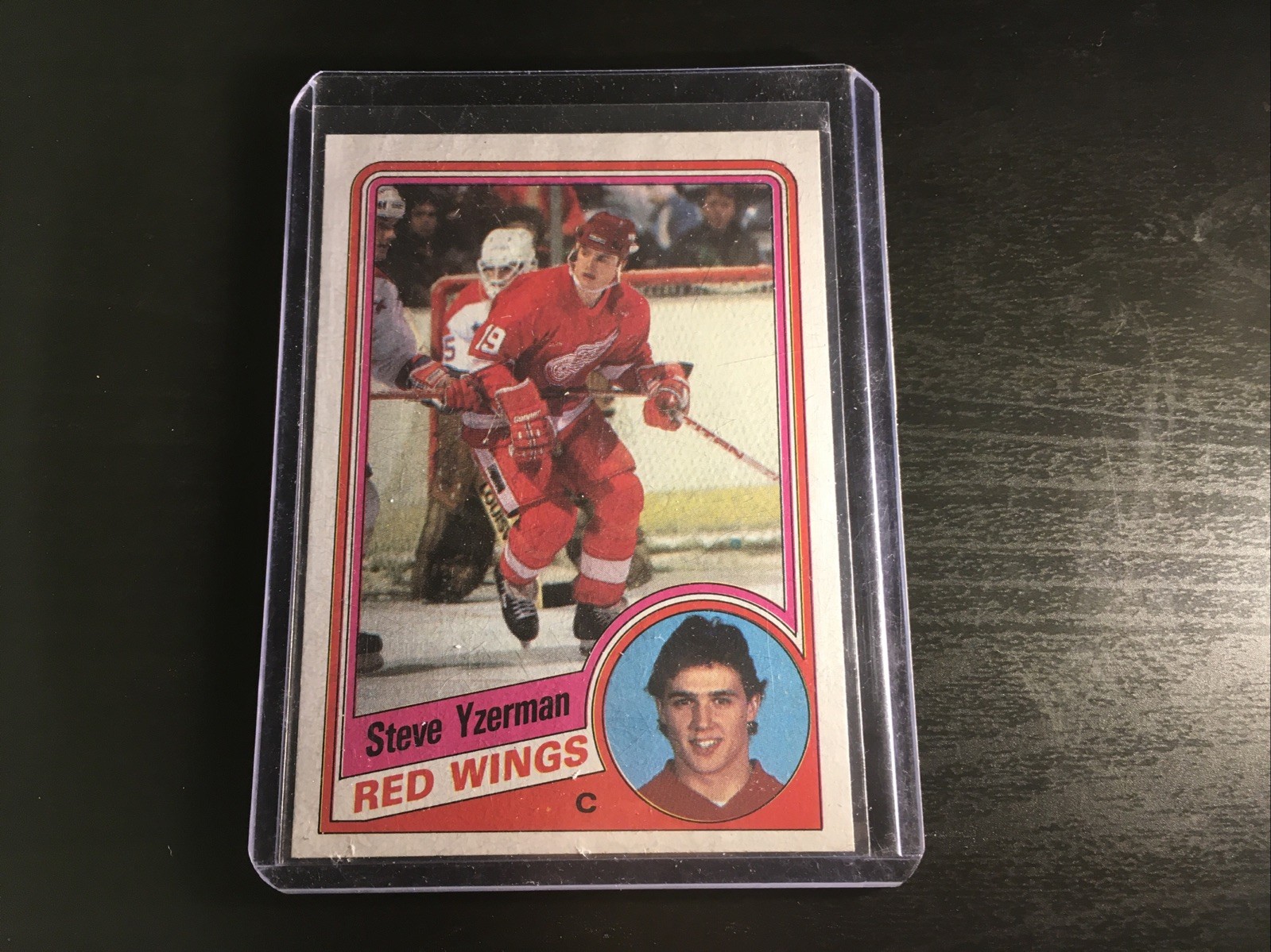1984-85 Topps - Steve Yzerman #49 (RC) Mint