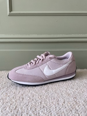 Nike Ozeanien Textil Turnschuhe Rosa Größe 8 Schnürer